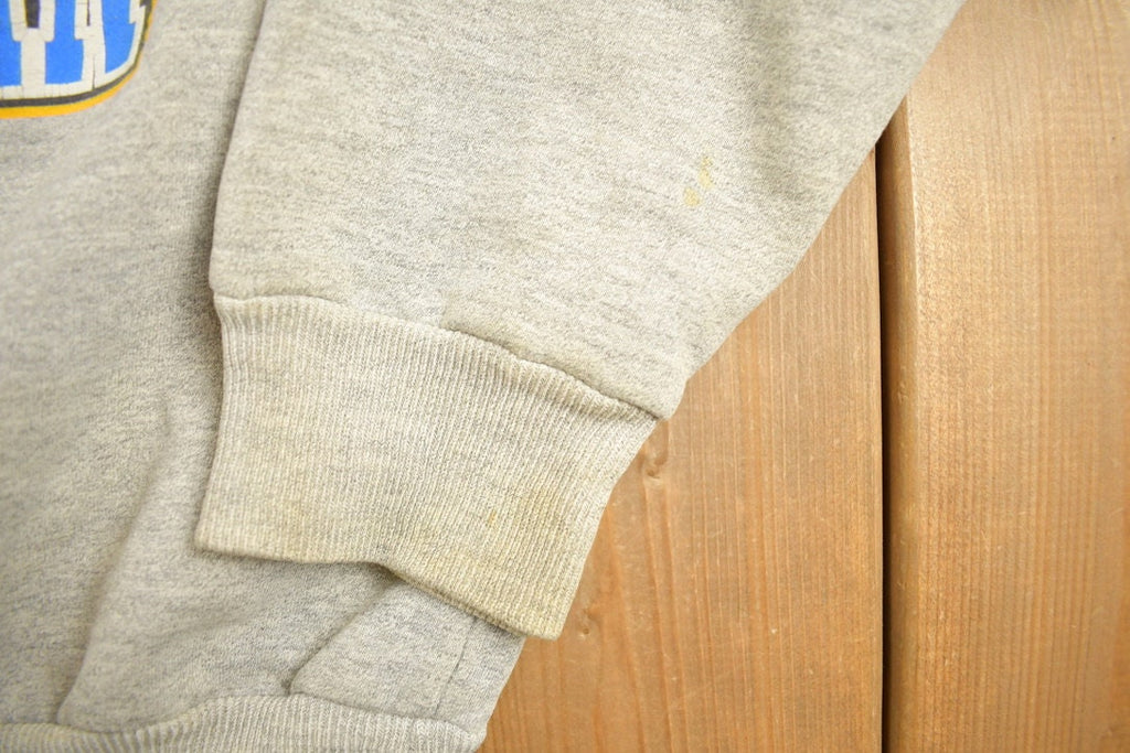 Vintage 1990s University Of Saskatchewan Collegiate Crewneck