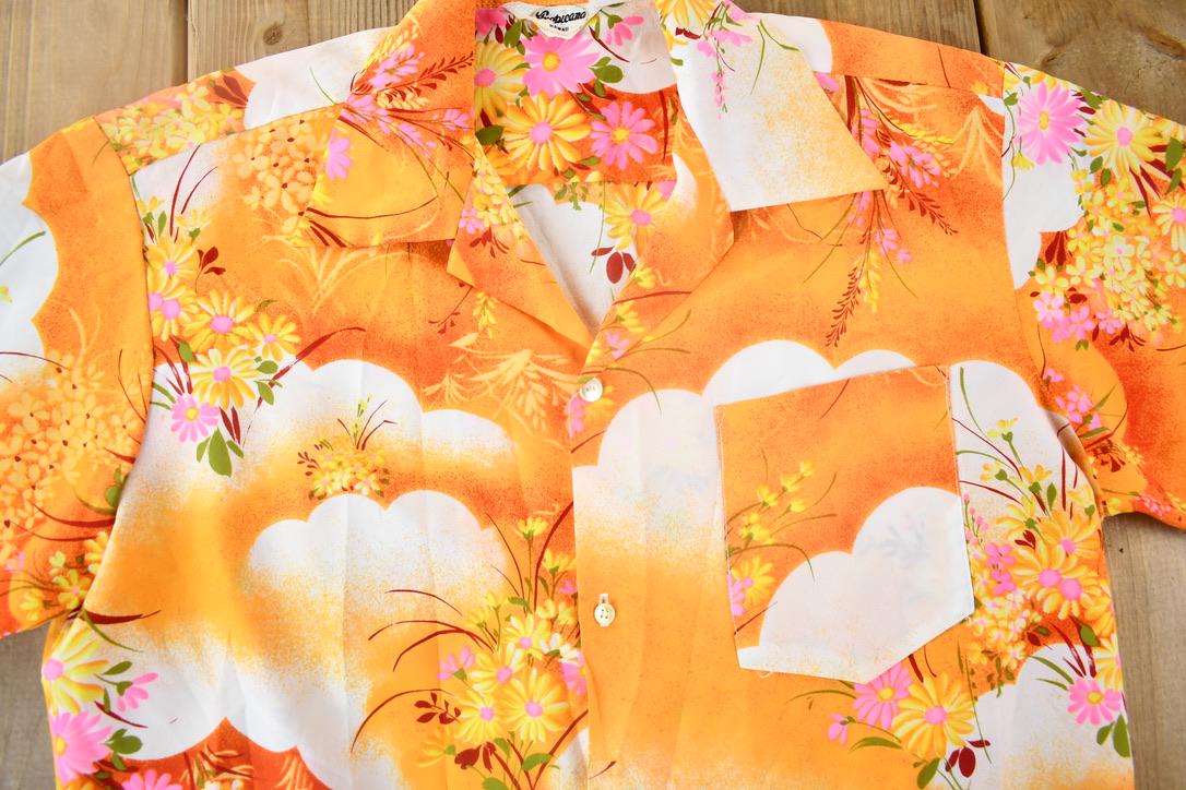 Vintage 1980s Tropicana Hawaii Beach Theme Button Up Shirt