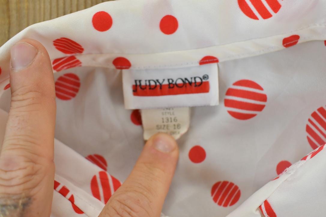 Vintage 1960s Judy Bond polka Dot Button Up Shirt