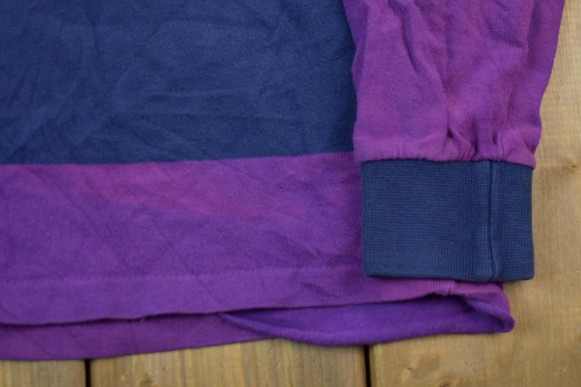 Vintage 1990s American Eagle Mutli colour Crewneck Sweatshirt