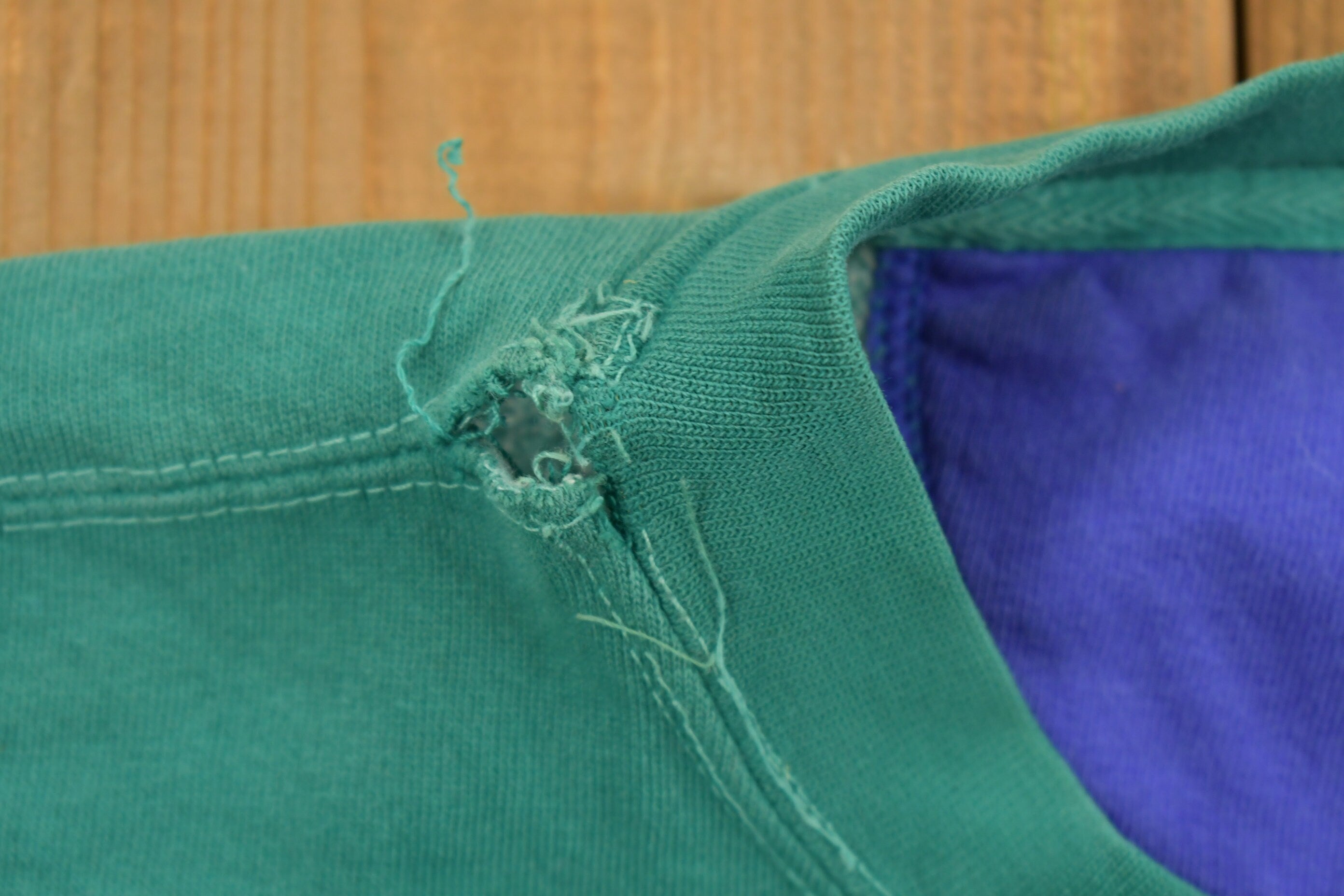 Vintage 1990s Green Dockers Levis Blank Crewneck Sweatshirt