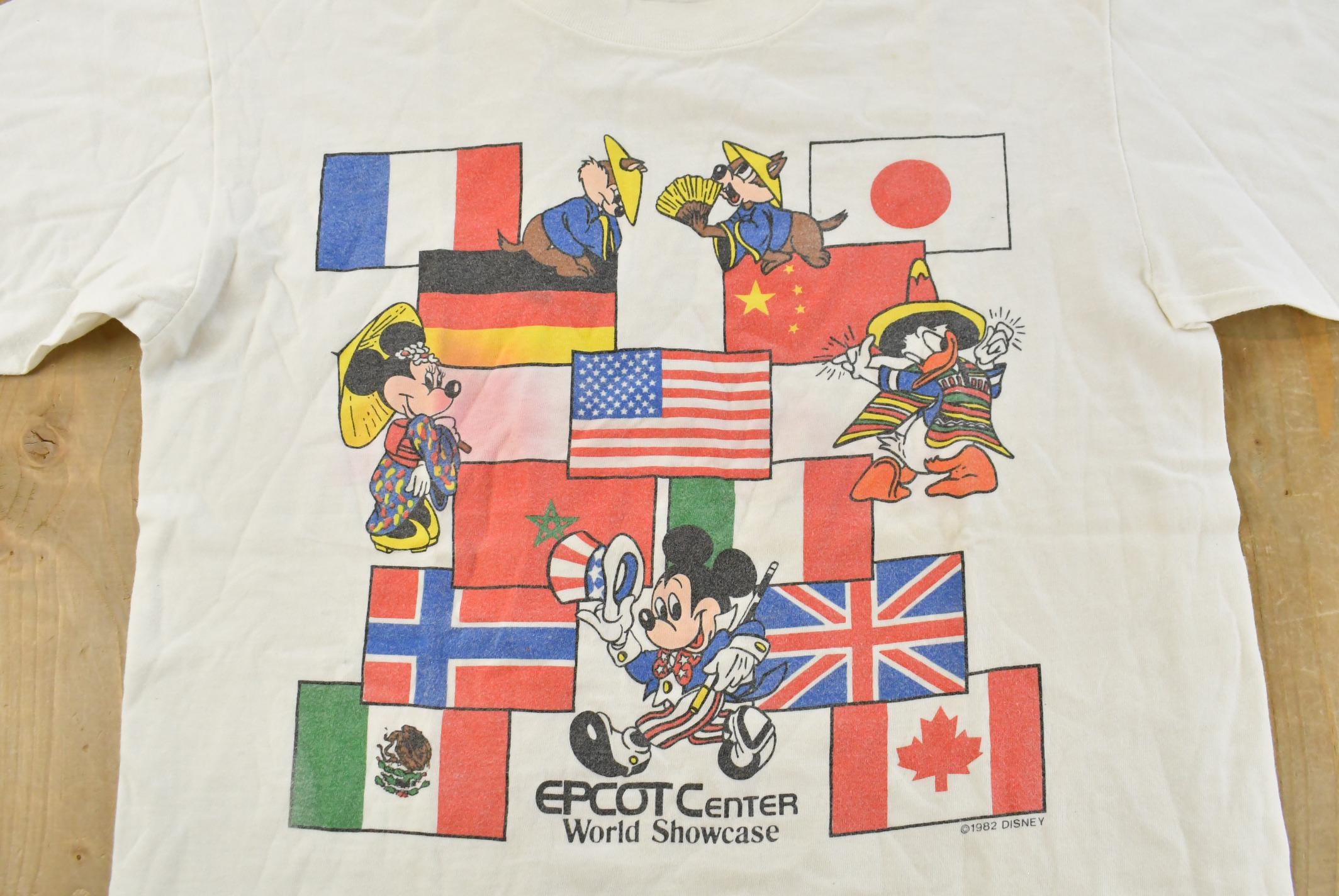 Vintage 1980s Walt Disney World Epcot Centre T-Shirt Men's M