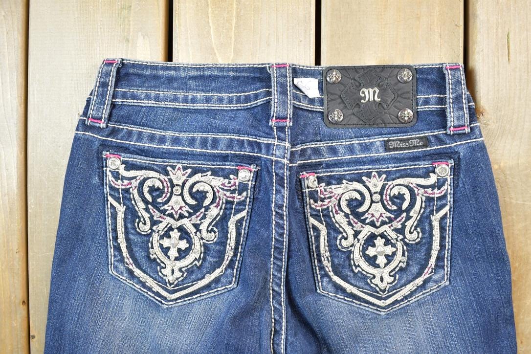 Vintage Y2K Miss Me Bedazzled Low Rise Jeans Size 26x31