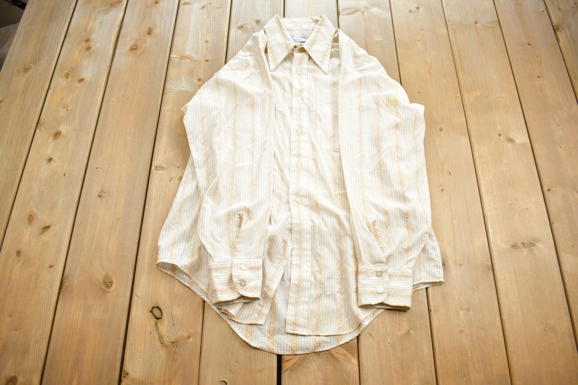 Vintage 1990s Arrow Belmont Pacer By Arrow Patterned Formal Casual Long Sleeve Button up