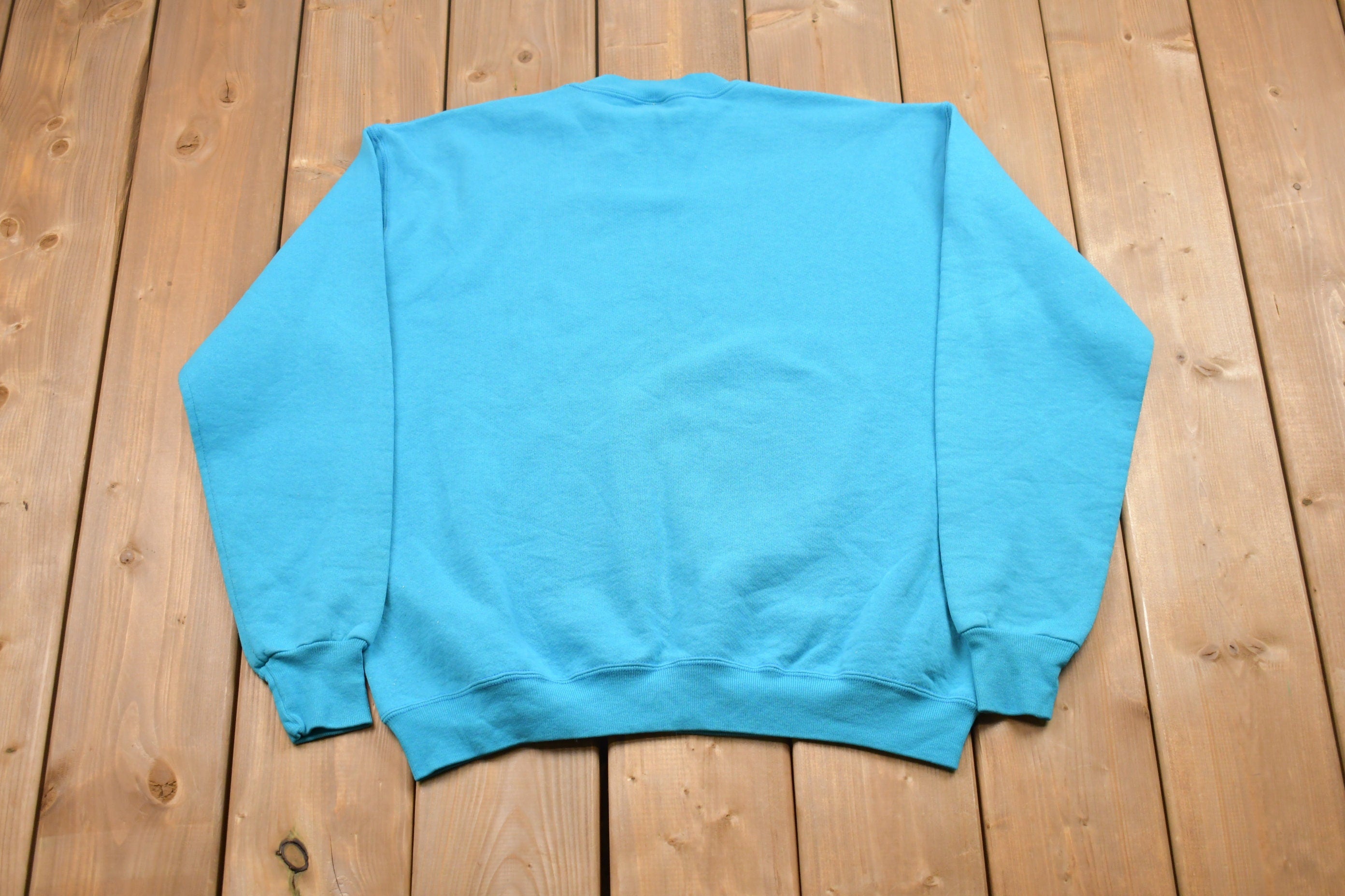 Vintage 1990s Russel Athletic Blank Essential Crewneck Sweatshirt