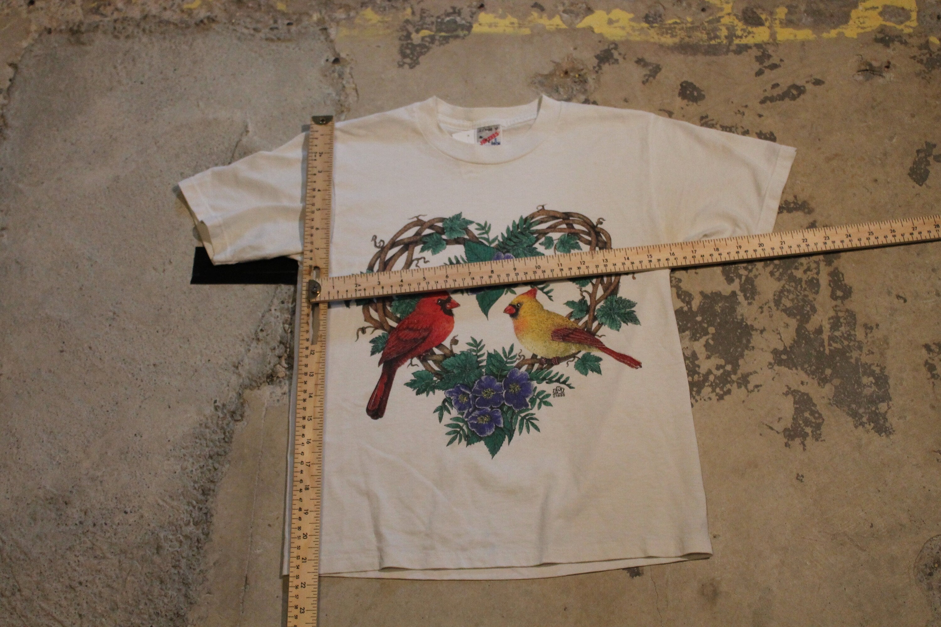 Vintage 1995 Birds And Hearts Graphic T Shirt