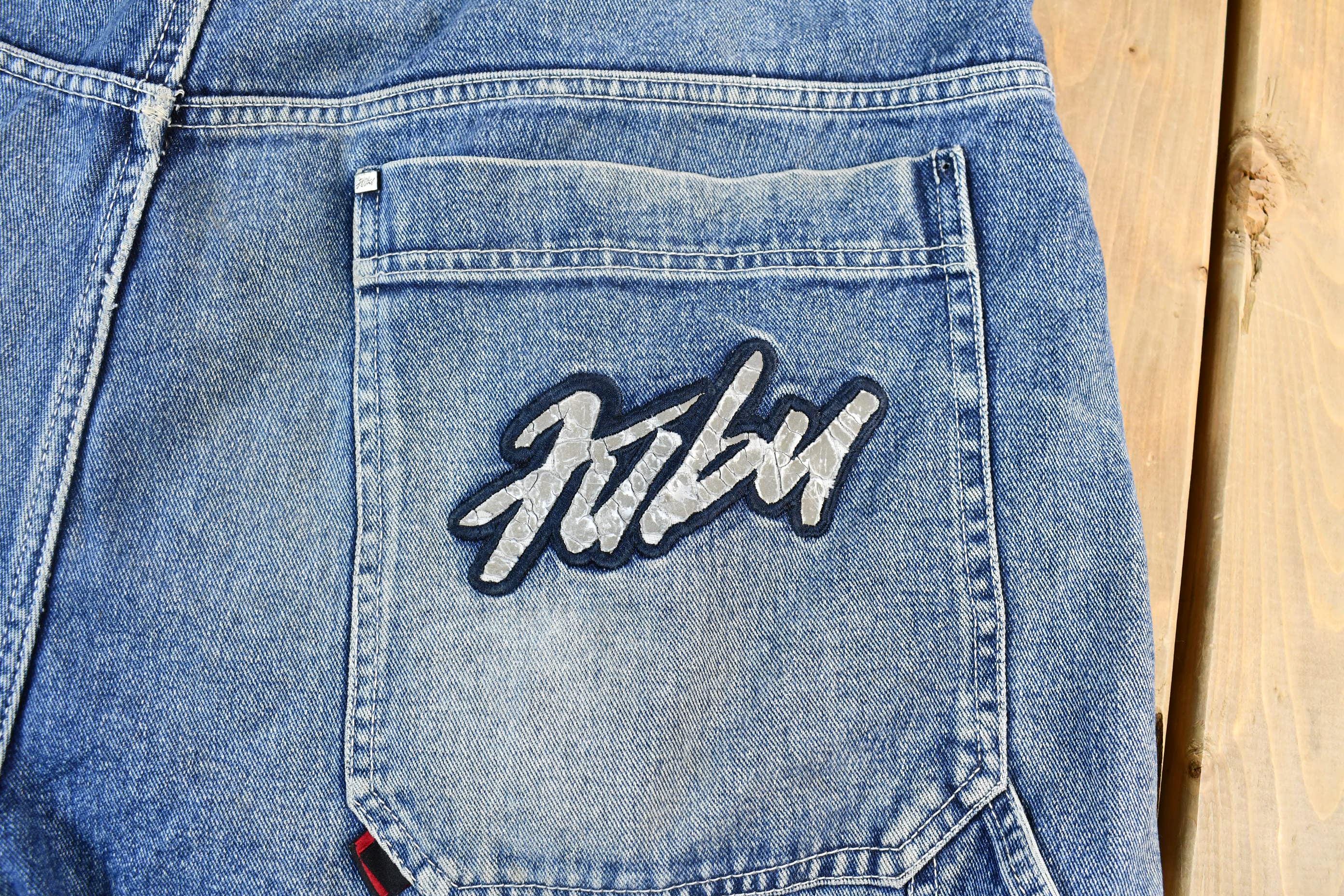 Vintage Y2K Oversized FUBU Jean Shorts Size 44 x 14