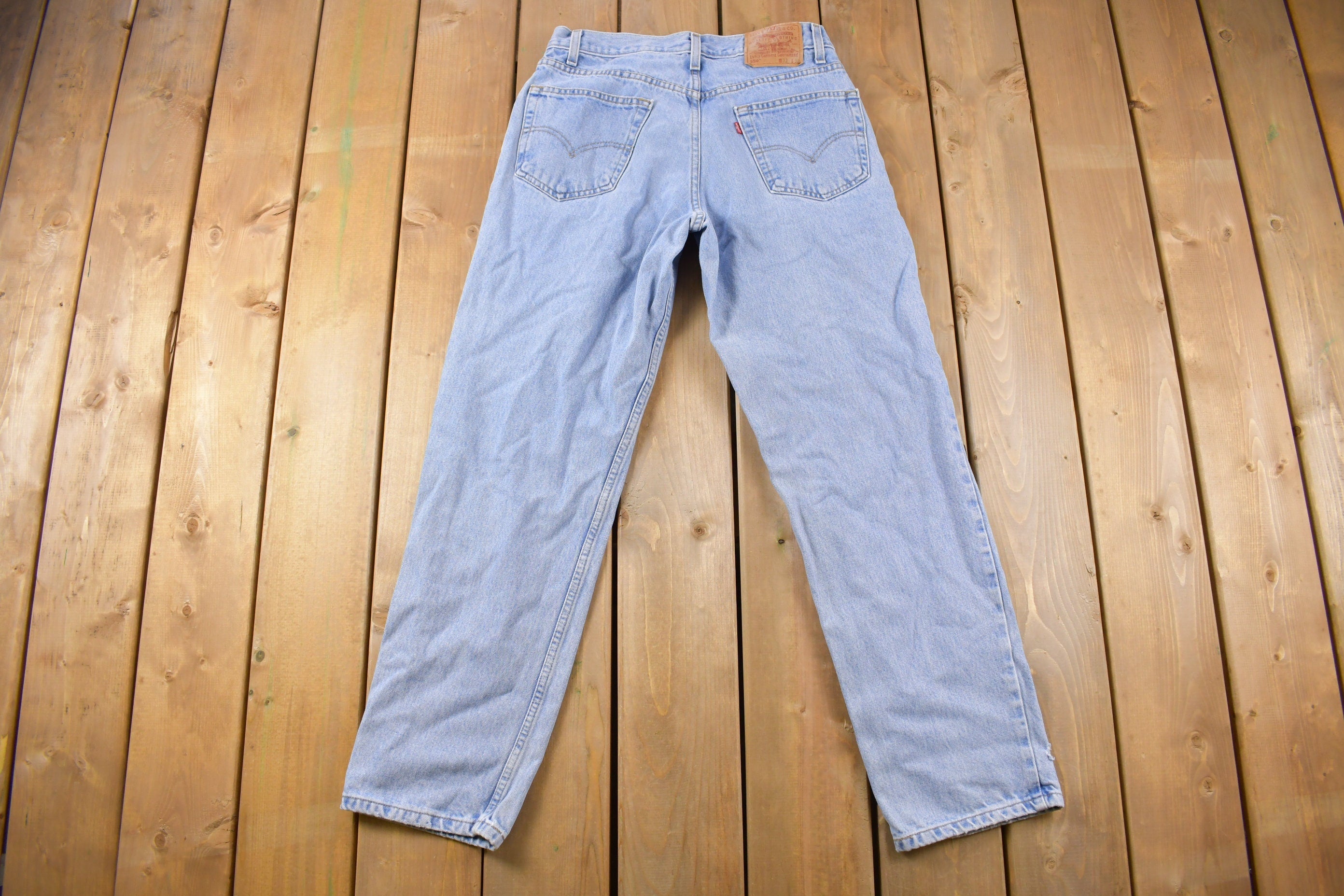 Vintage 1990s Levi's 550 Red Tab Denim Jeans Size 31 x 31 / Vintage Denim / Streetwear / Vintage Denim / Jeans / Made In USA / Vintage Levis