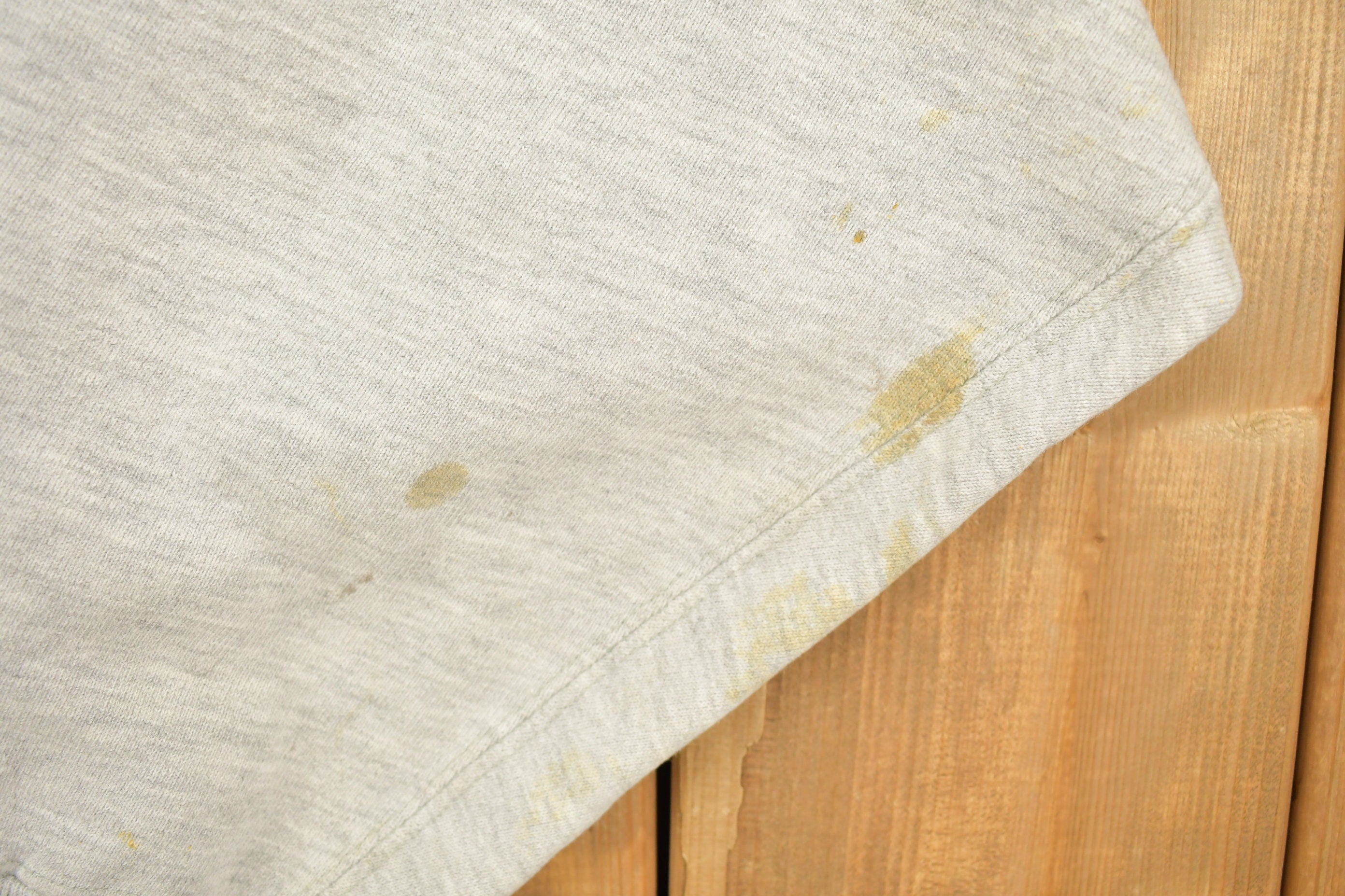 Vintage 1990s Holy Cross Reverse Champion Weave Crewneck