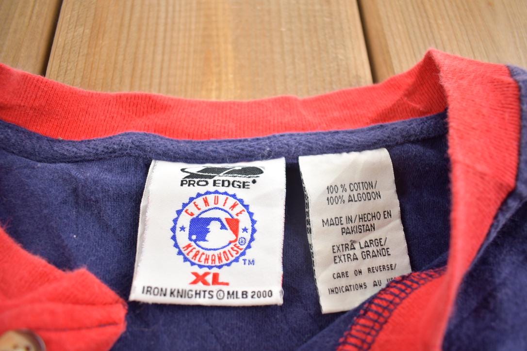 Vintage 2000 Minnesota Twins Embroidered Team Button Up Short Sleeve Shirt
