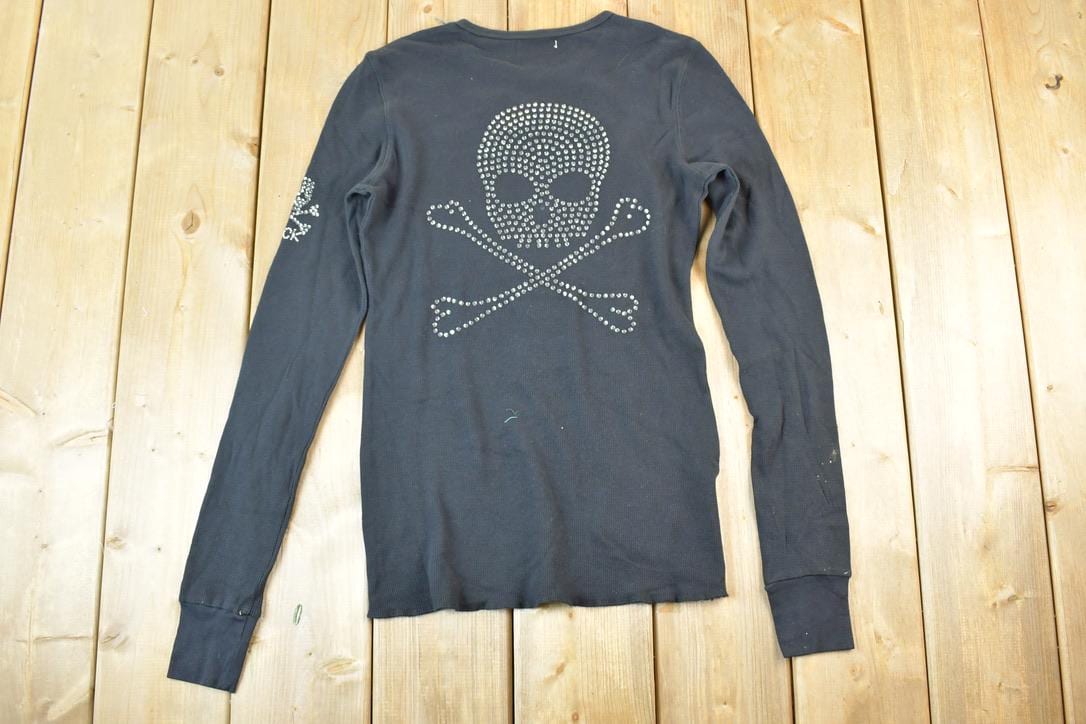 Deadstock Y2K Vintage Vigoss Gold Bedazzled Rock T-Shirt