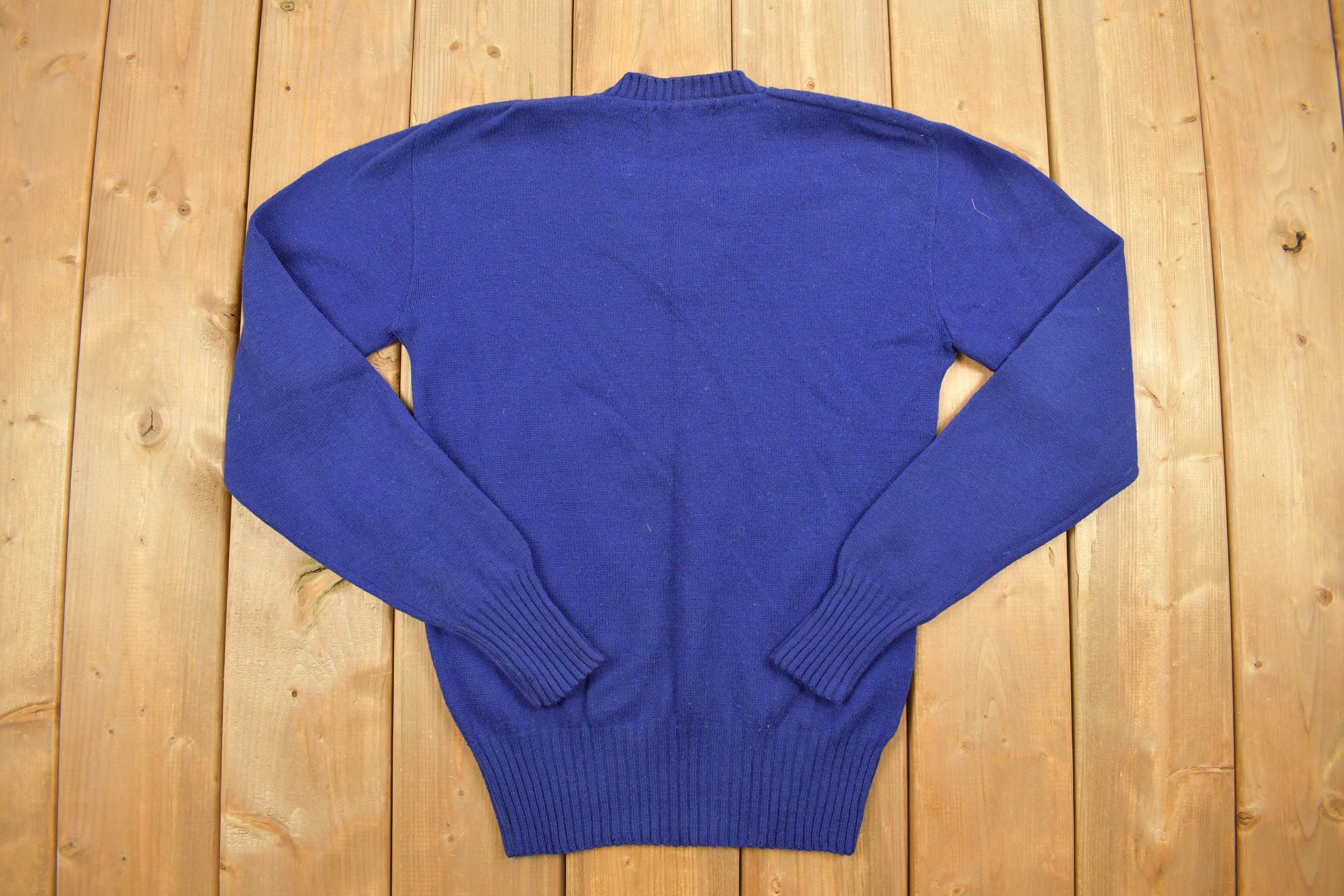 Vintage 1960s Blue Knitted V-Neck Sweater  90s Jumper  60s Knit  Outdoor & Wilderness  Pullover Sweatshirt  Sportswear