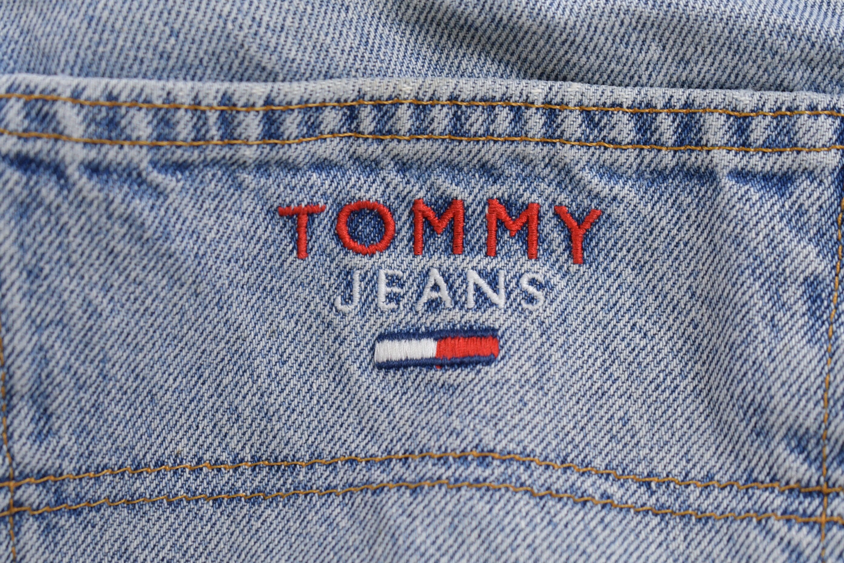 Vintage 1990's Tommy Hilfiger Jeans 32 x 32
