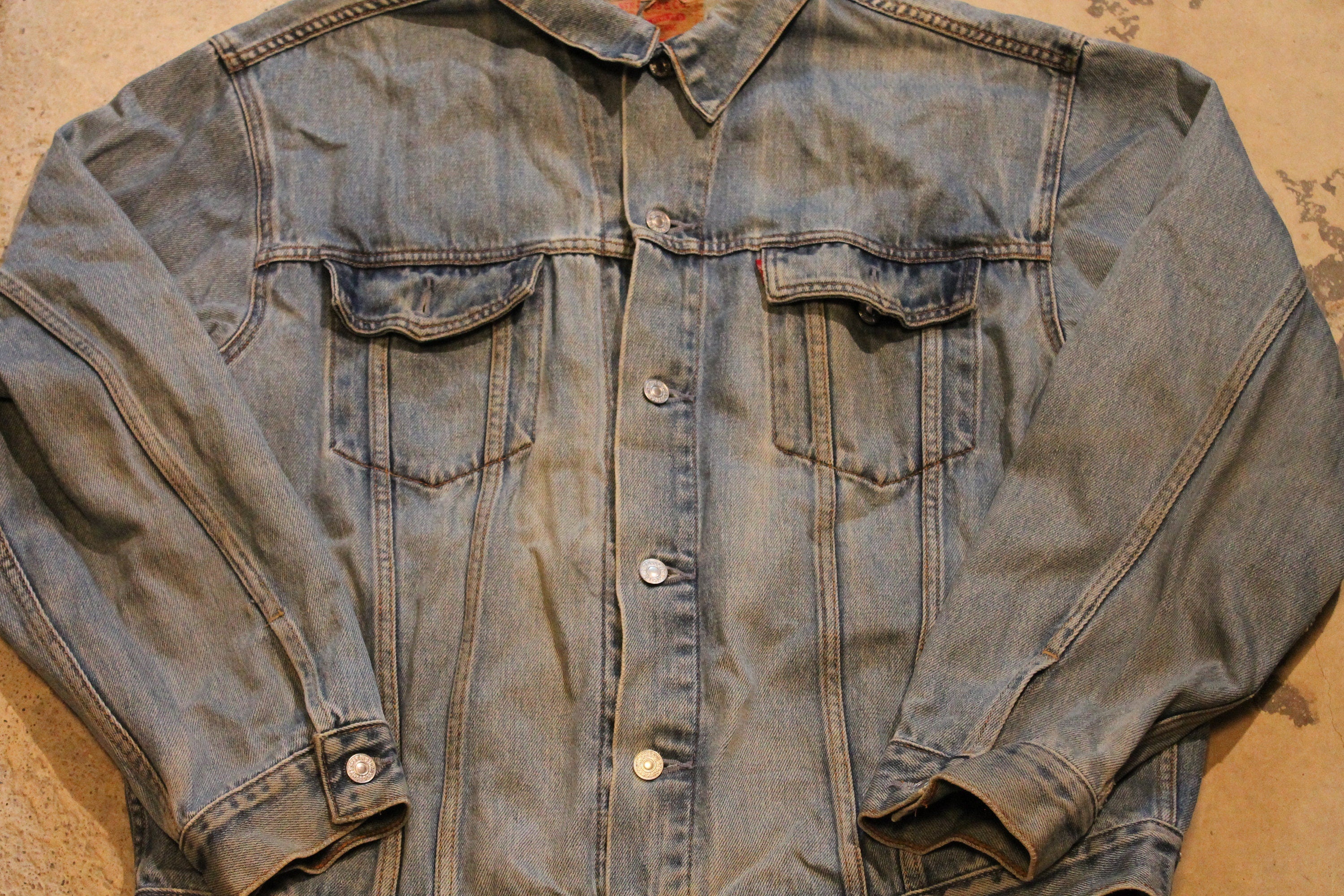 Vintage 1990s Levi's Light Wash Denim Jean Jacket