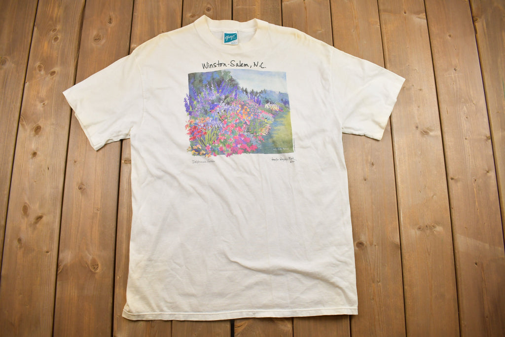 Vintage 1990s Winston-Salem Abstract Flowers Souvenir T Shirt