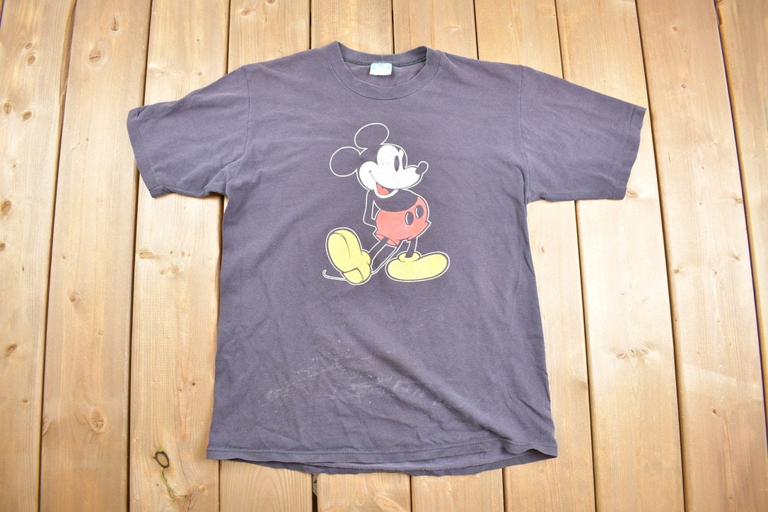 Vintage 1980's Mickey Mouse Cartoon T-Shirt / 90s Graphic Tee / Cartoon / Made In USA / 80s Clothing / 80s Mickey Mouse