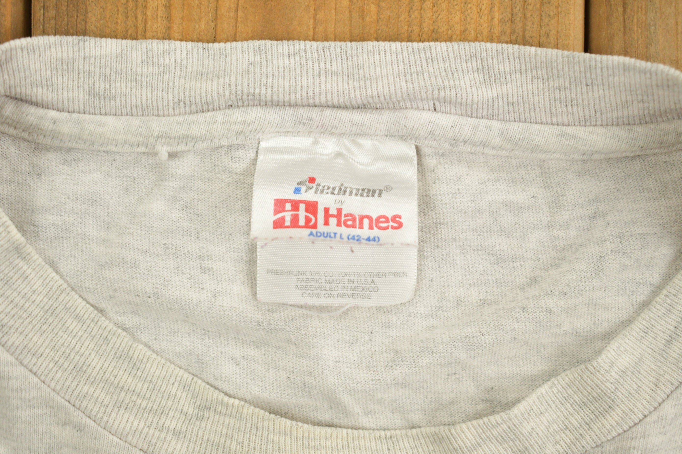 Vintage 1990s California Fashion Grey Graphic T-Shirt
