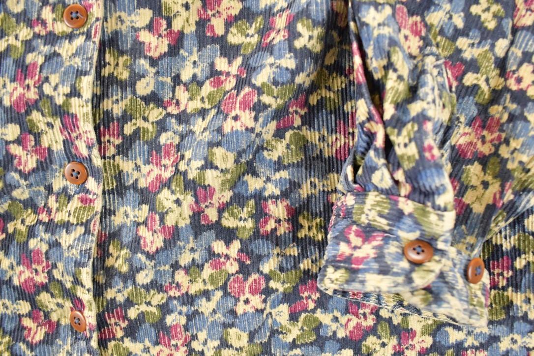 Vintage 1990s Eddie Bauer Aop Floral Corduroy Button Up Shirt Women's L