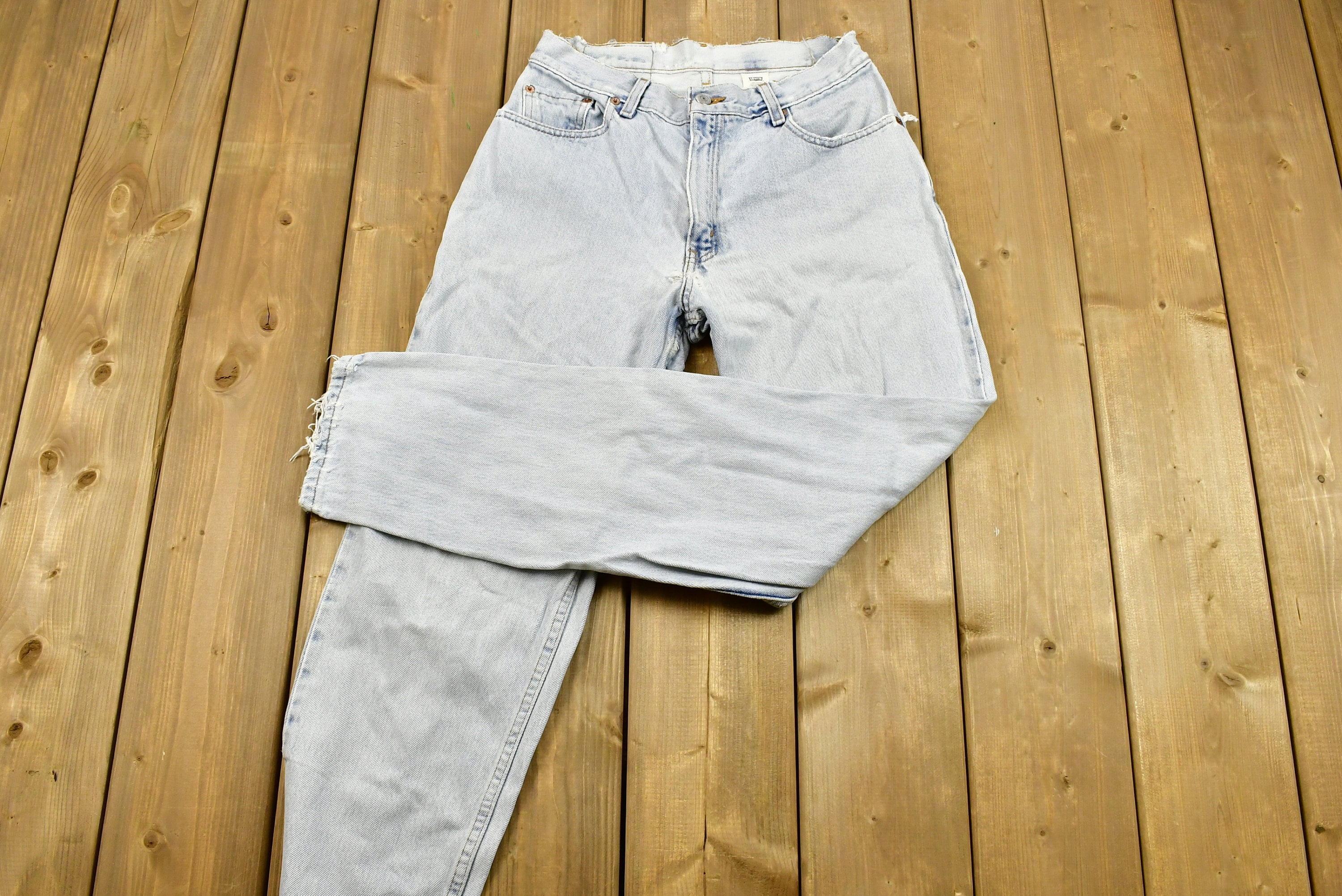 Vintage 90's Levi's 550 Red Tab Jeans Size 8 M