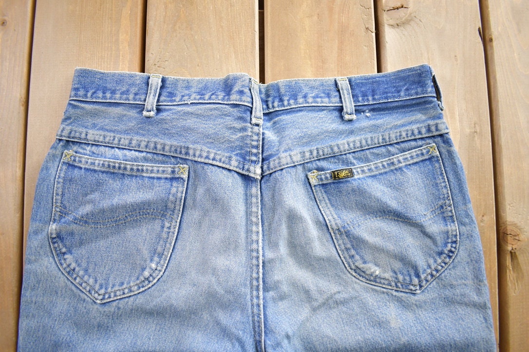 Vintage 1980s Distressed Lee Denim Jeans Made In USA Size 34x30