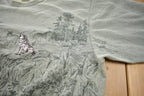 Vintage 1990s Embroidered Wolf All Over Print Crewneck Sweatshirt