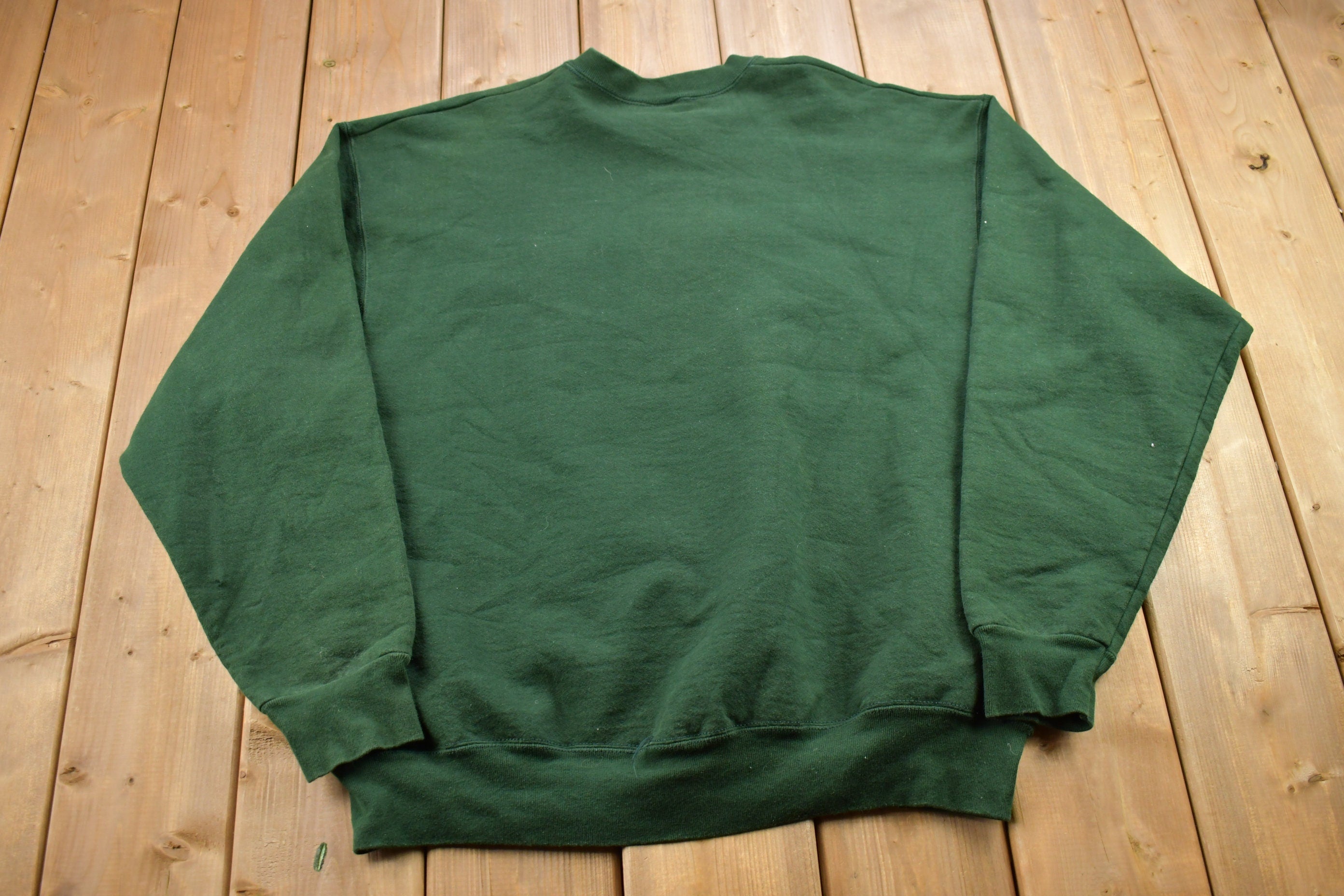 Vintage 1990s Ireland Celtic Cross Crewneck Sweatshirt