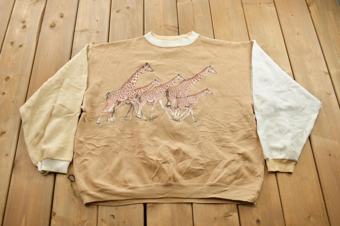 Vintage 1995 Giraffe Graphic Crewneck Sweatshirt