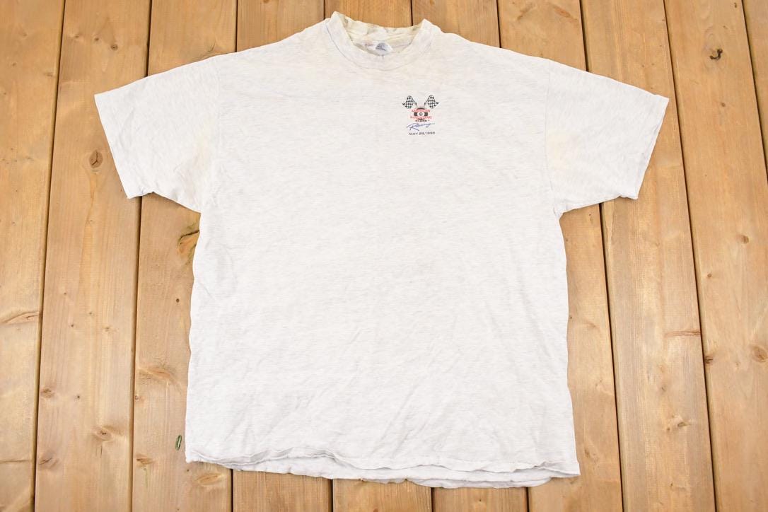 Vintage 1990s American Bandstand Racing Cartoon Graphic Print Souvenir F1 T-Shirt Men's L