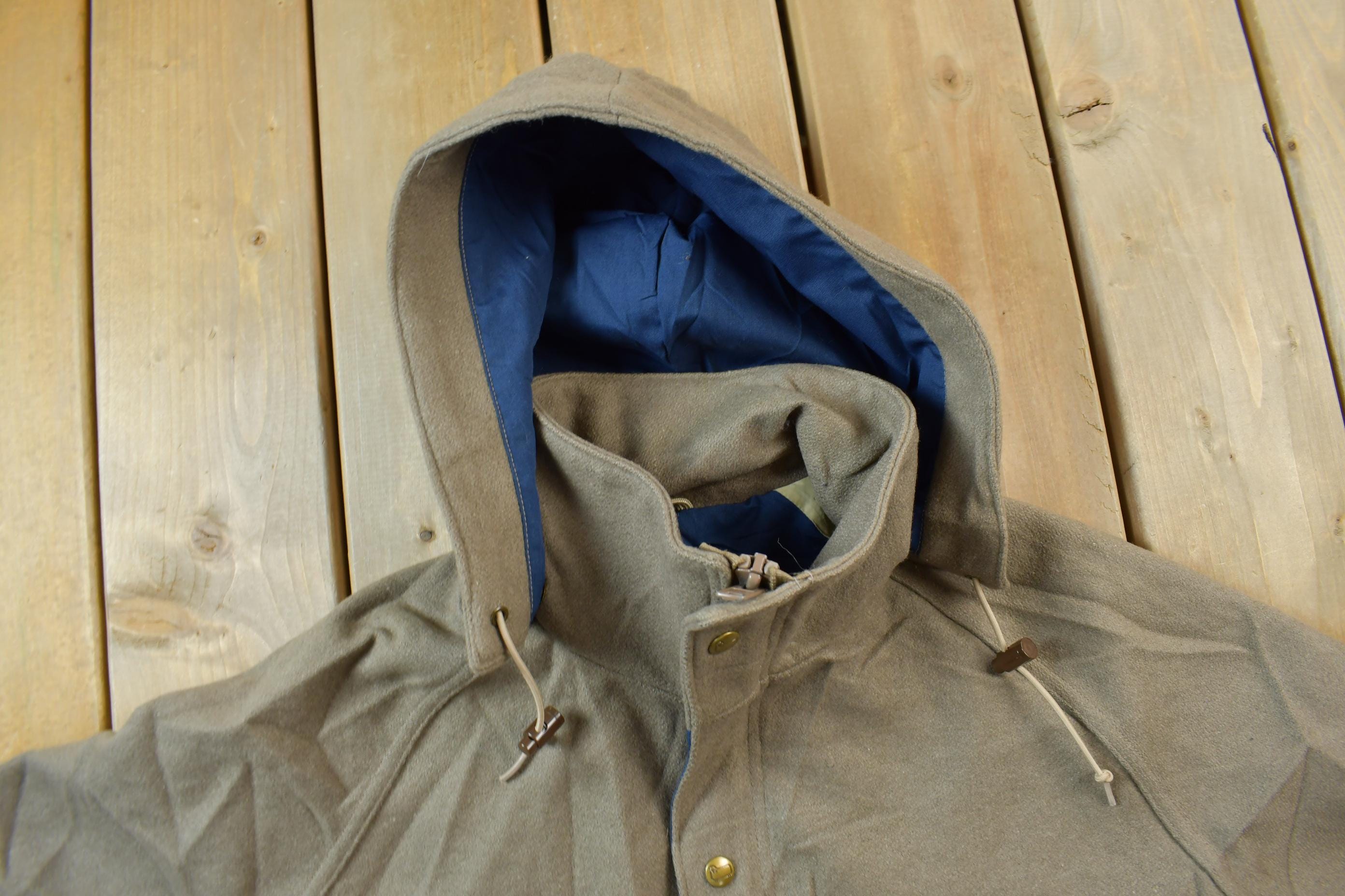 Vintage 1990s Woolrich Beige Winter Jacket