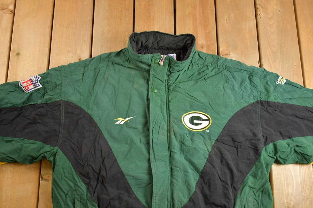 Vintage 1990s Green Bay Packers NFL Wind Breaker Jacket