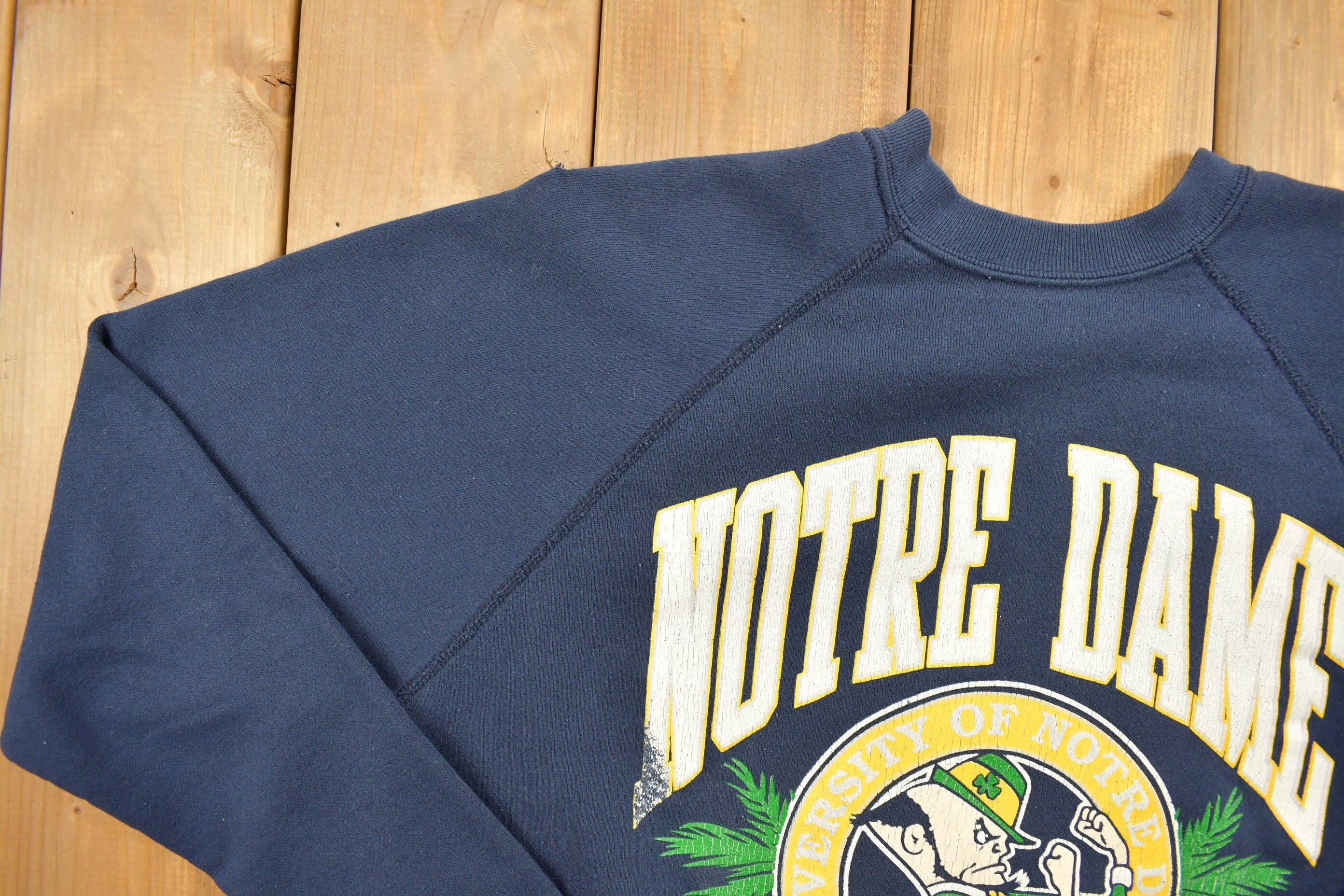 Vintage 1980s University Of Notre Dame Fighting Irish Raglan Sweatshirt