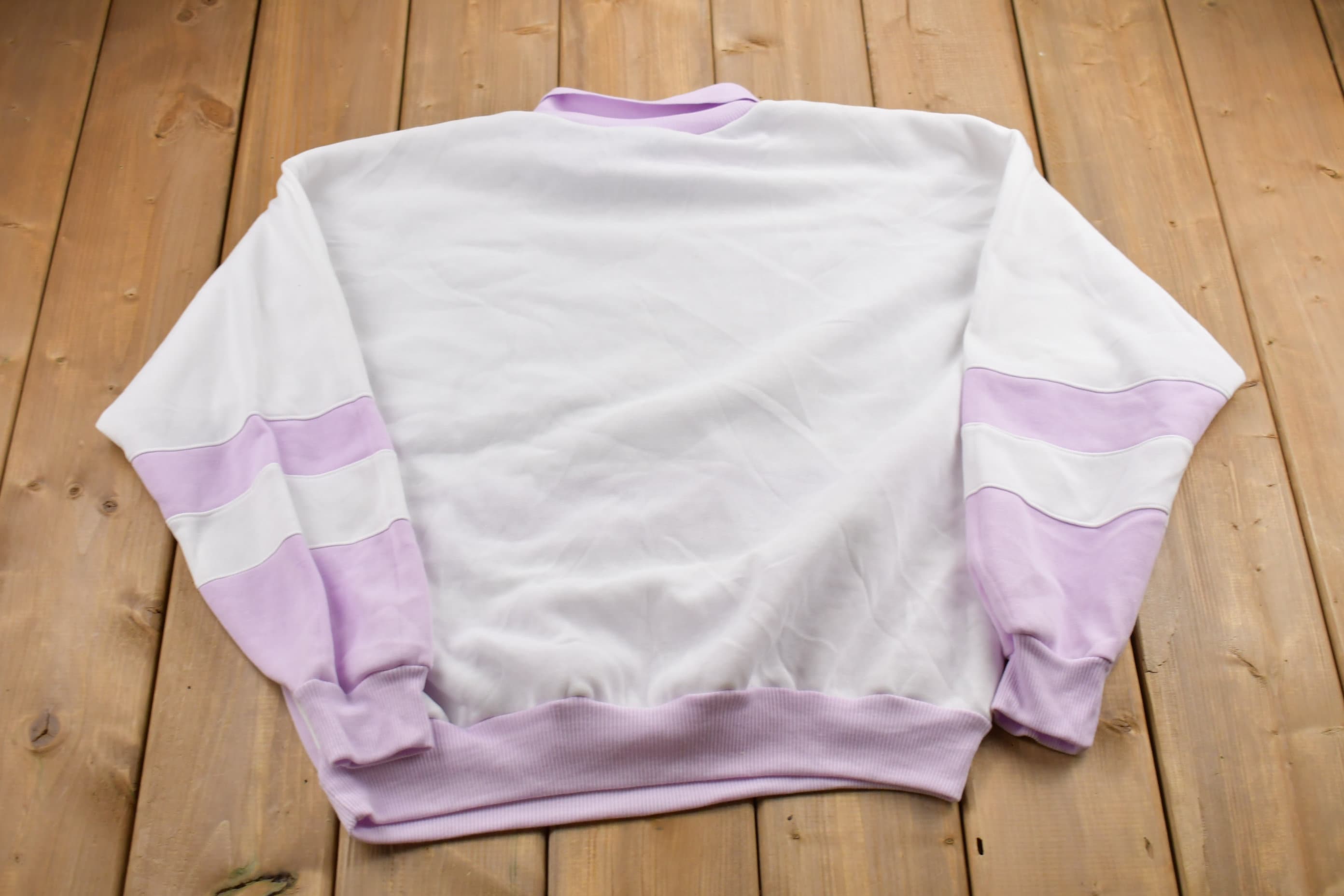 Vintage 1990s Bermuda Run Collared Sweatshirt /