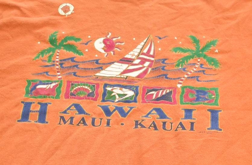 Vintage 2000's Hawaii Maui - Kaui Souvenir T-Shirt