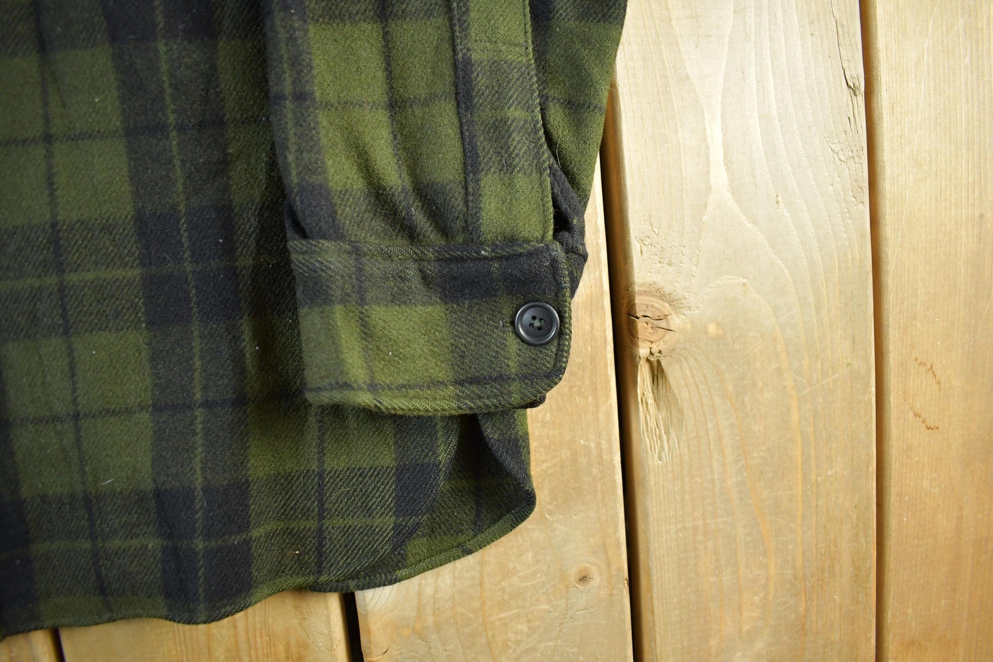 Vintage 1940s Woolrich Wool Plaid Flannel Button Up Shirt