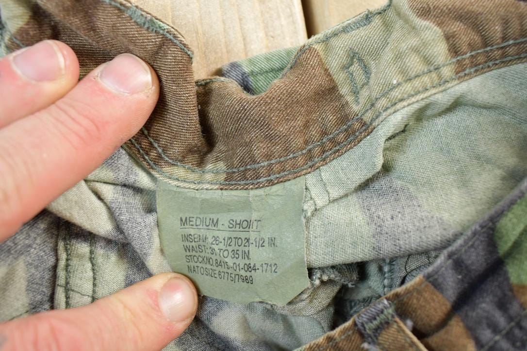 Vintage 1990s Army Camouflage Cargo Pants Size 35 x 26 Made In