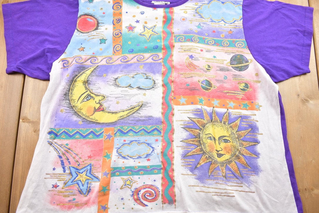 Vintage 1990s Moon And Sun Abstract Sky Graphic T-Shirt