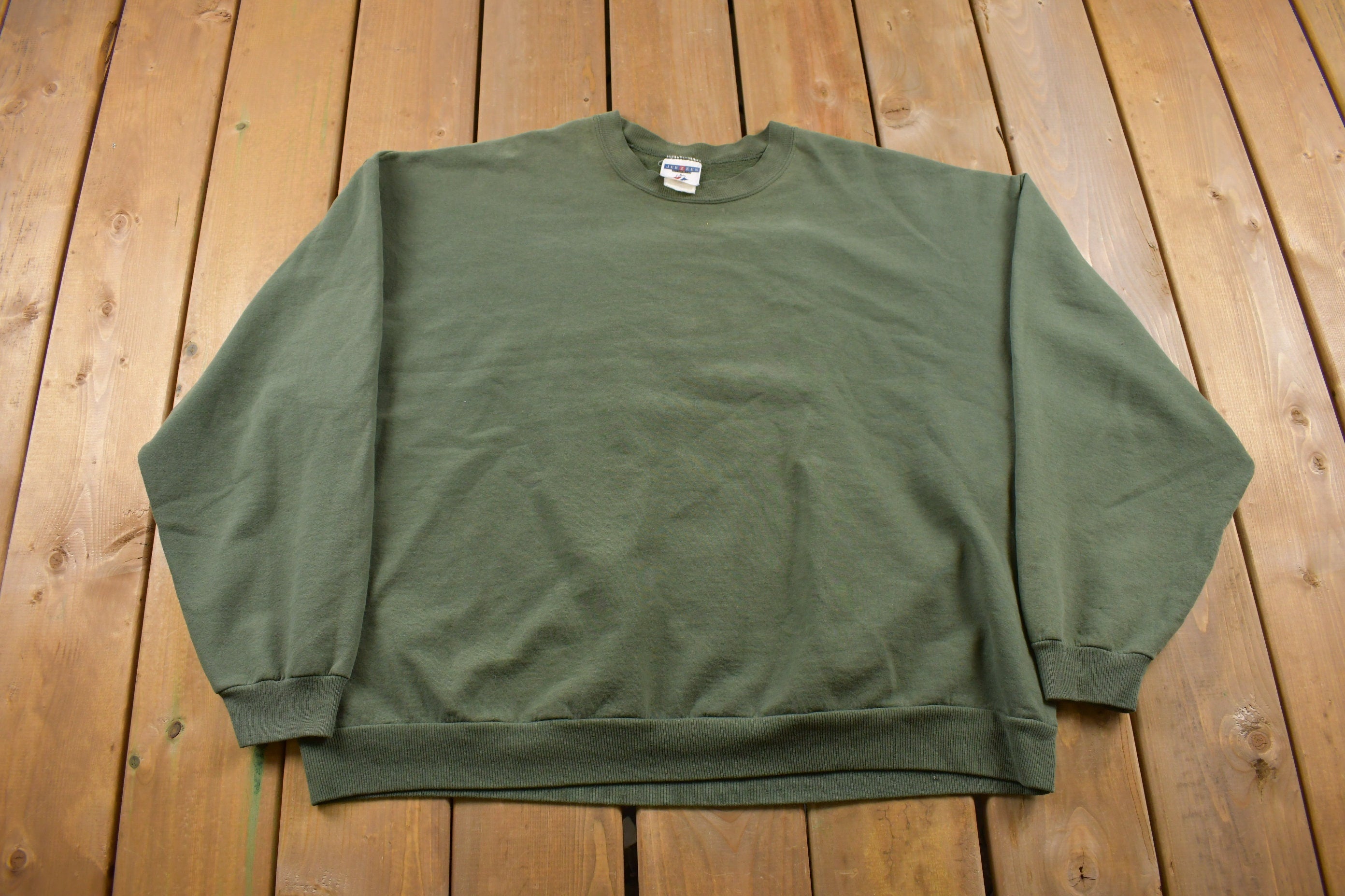Vintage 1990s Jerzees Blank Green Crewneck Sweatshirt