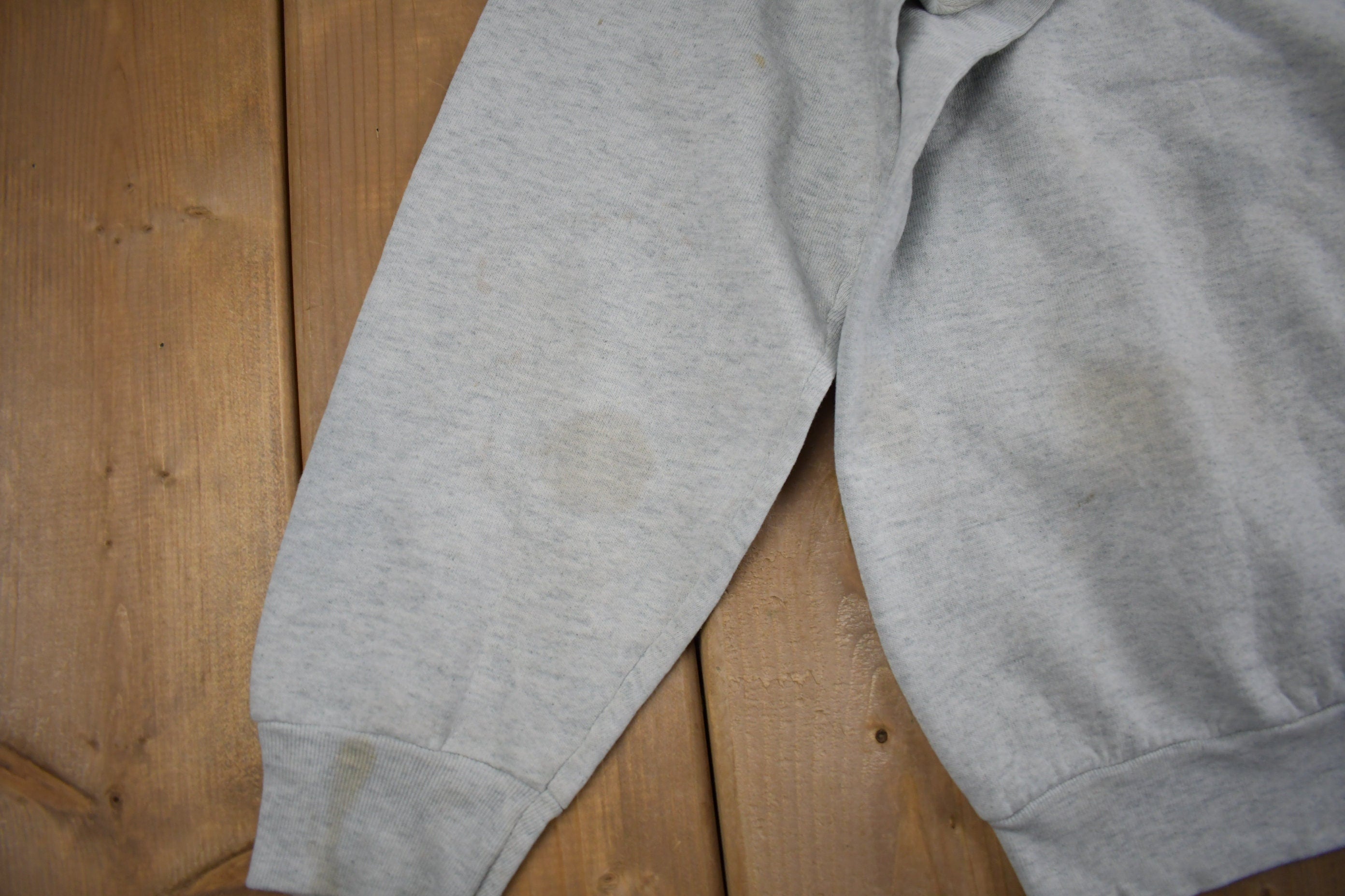 Vintage 1984 Share The Earth Raglan Crewneck Sweatshirt