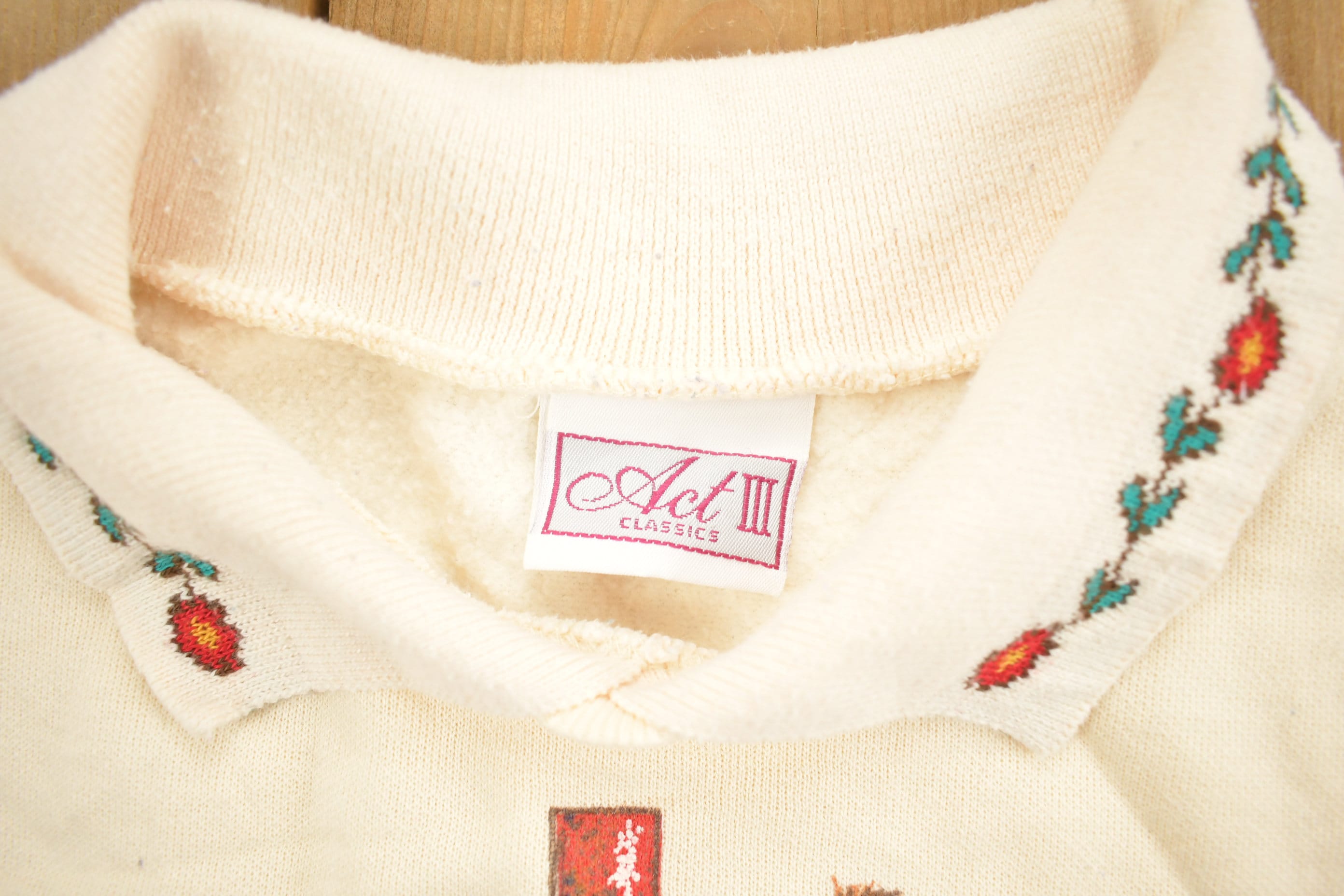 Vintage 1990s Birdhouse Themed Crewneck Sweatshirt