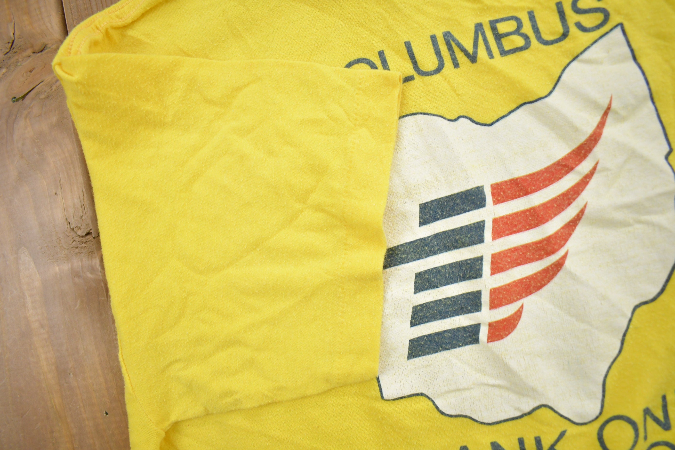 Vintage 1980s Columbus Bank One Marathon Official Graphic T Shirt