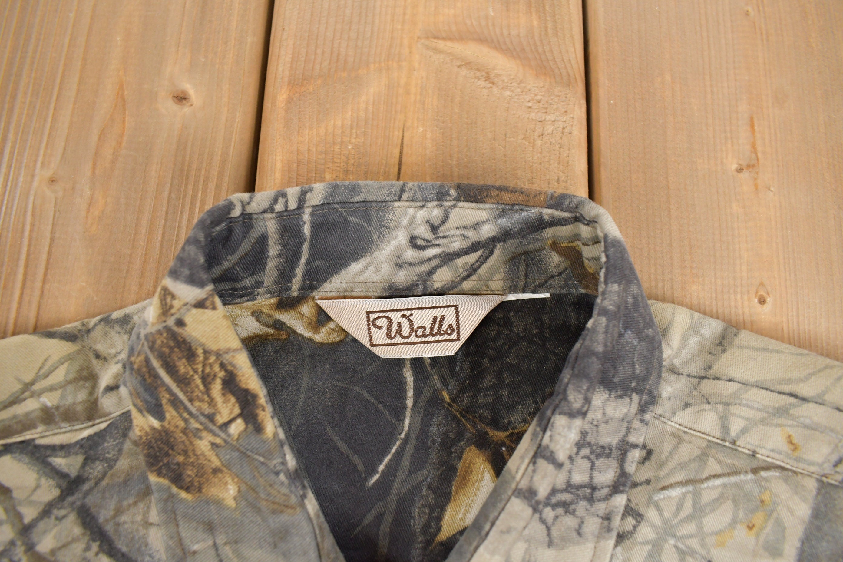 Vintage 1990s Walls HuntingReal Tree Camo Button Up