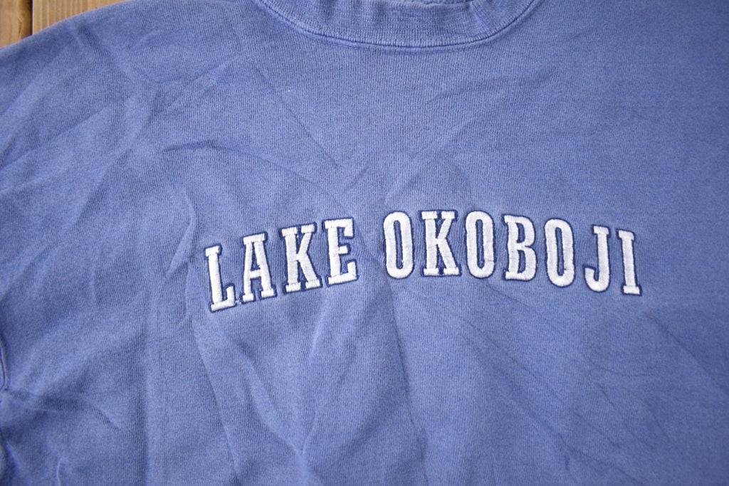 Vintage 1990s Lake Okoboji Embroidered Souvenir Crewneck Sweatshirt made In USA