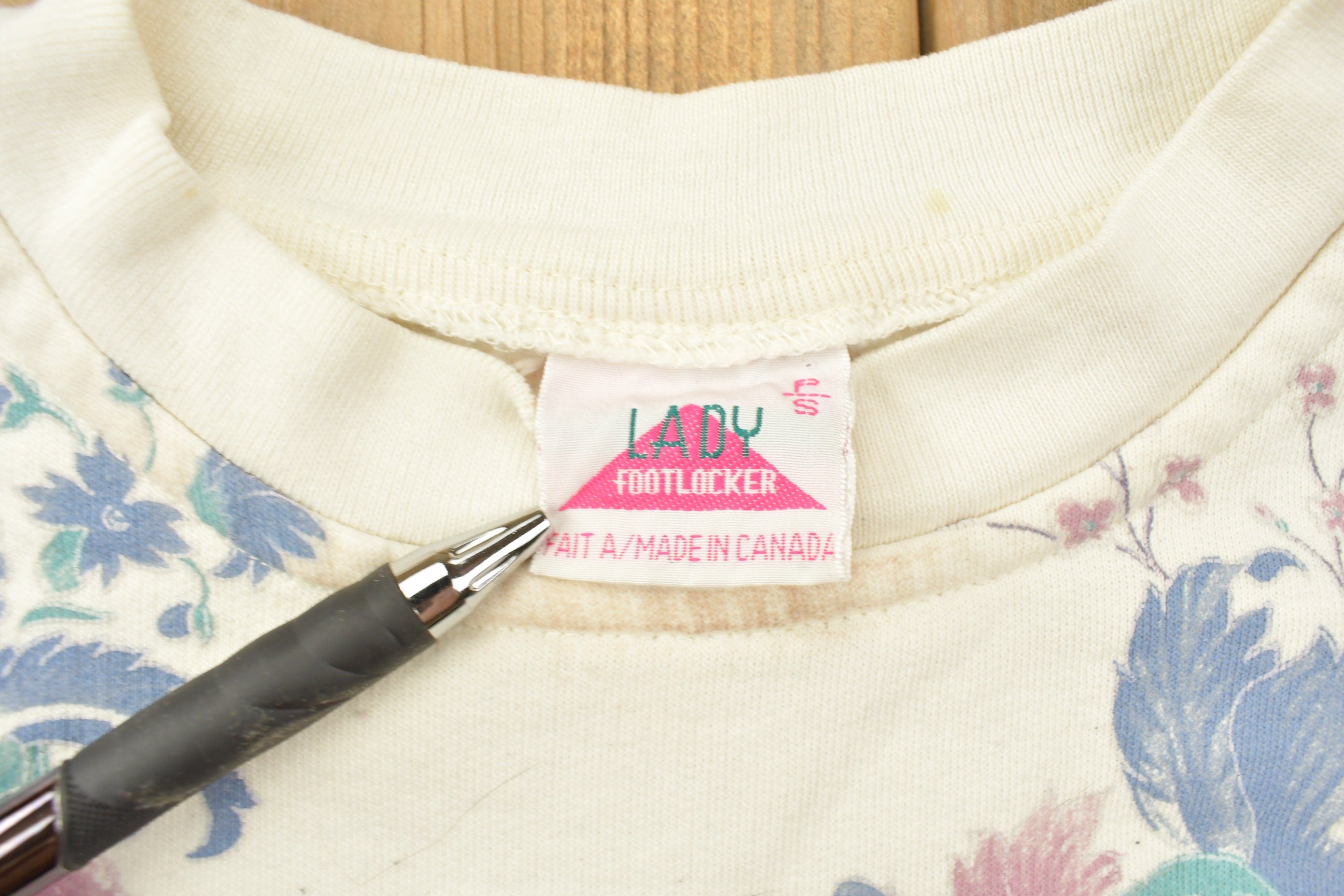 Vintage 1990s Footlocker Floral Crewneck Sweater