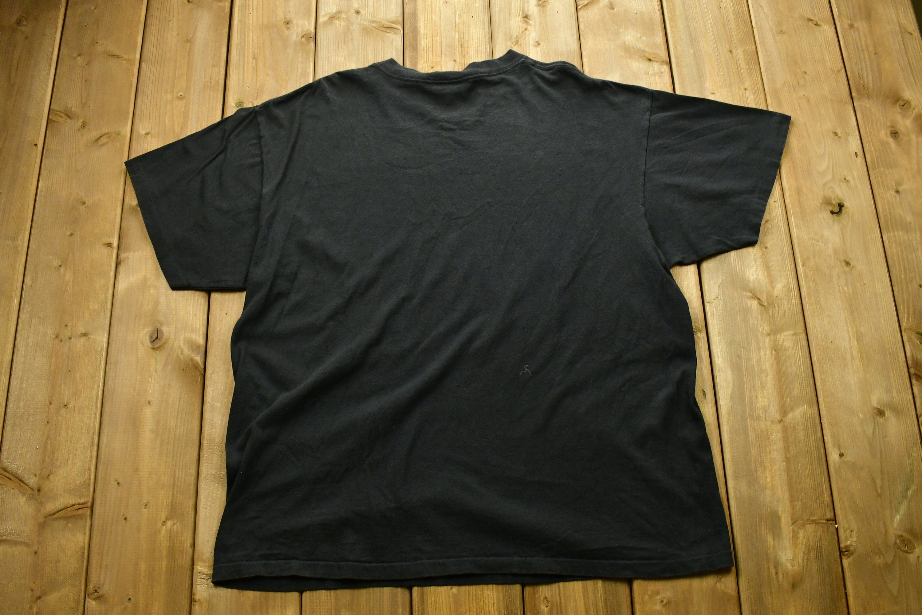 Vintage 90'S Cowboy Boots 3D Emblem T-Shirt