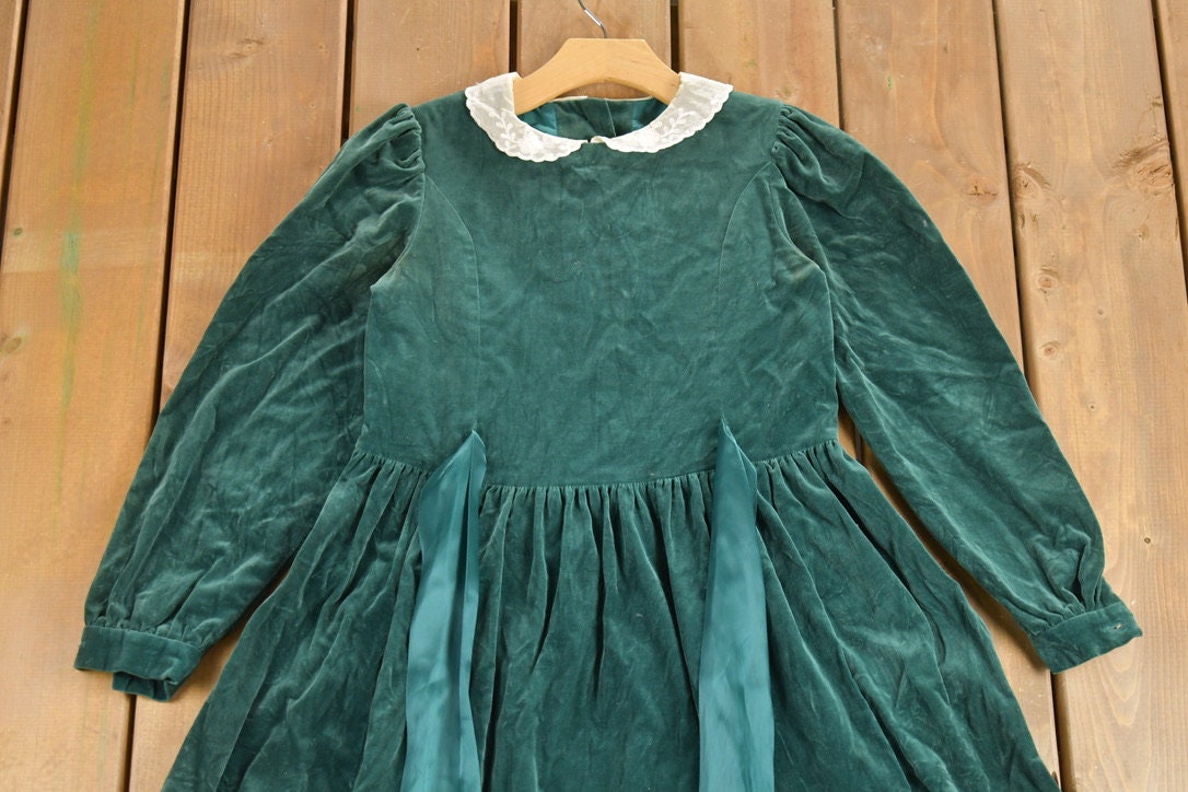 Vintage 1960s Laura Ashley Mother & Child Dress / Lace Collar / Tent / True Vintage / Retro Womenswear / Romantic Style