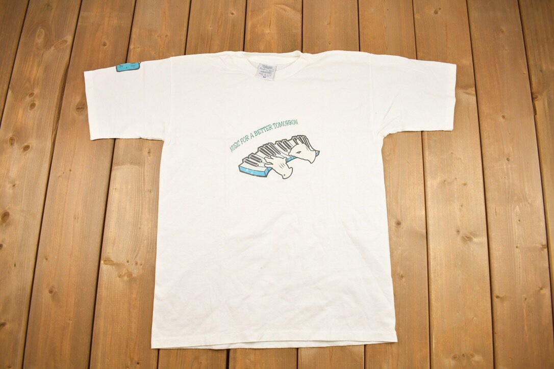 Vintage 1990s Piano Hands Graphic T Shirt