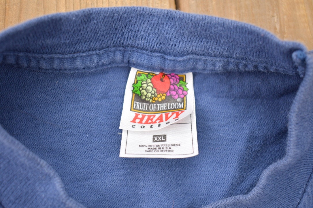 Vintage 1996 Walking Time Bomb Hello Graphic T-Shirt