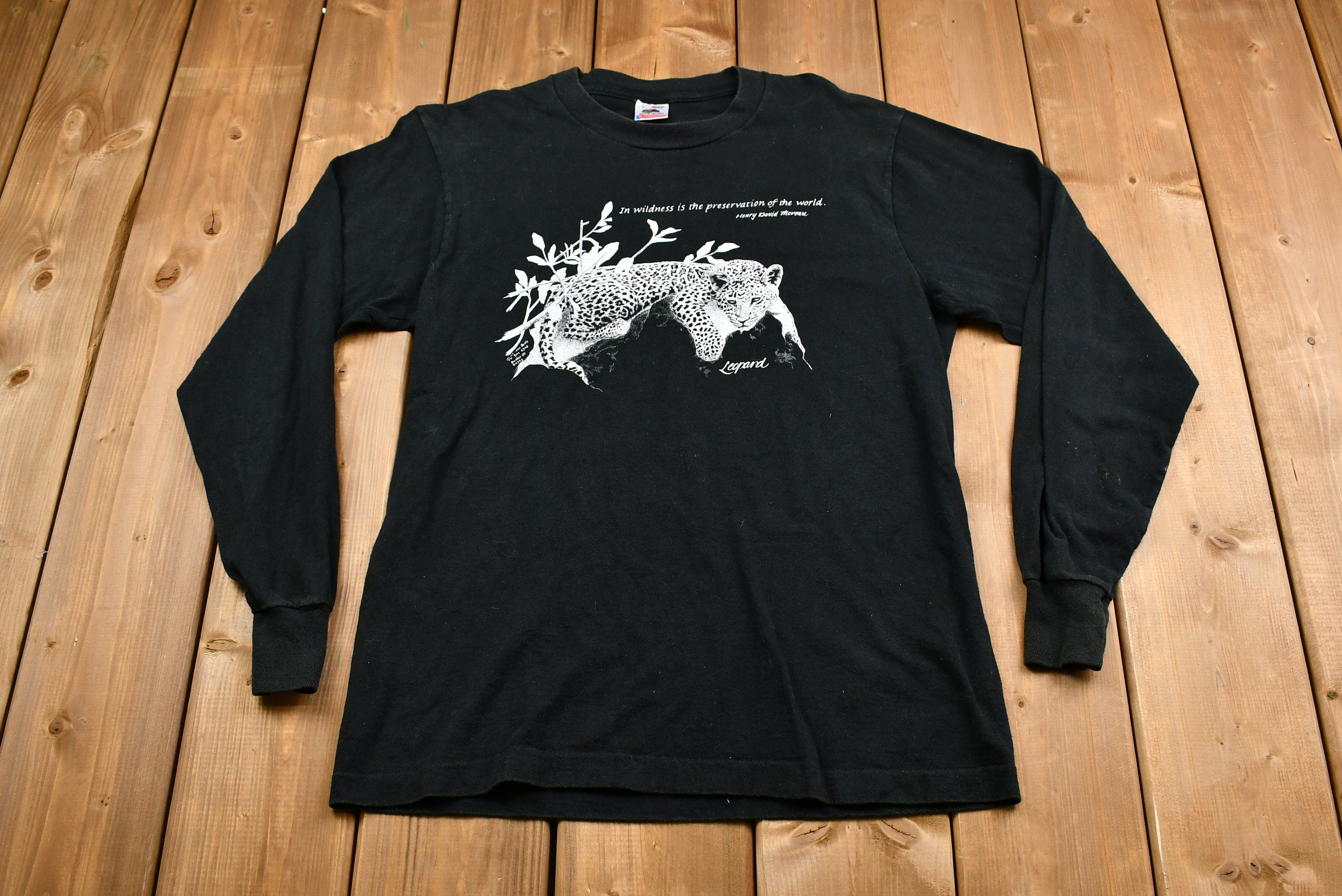 Vintage 1990s Leopard Graphic Long-Sleeve T-Shirt
