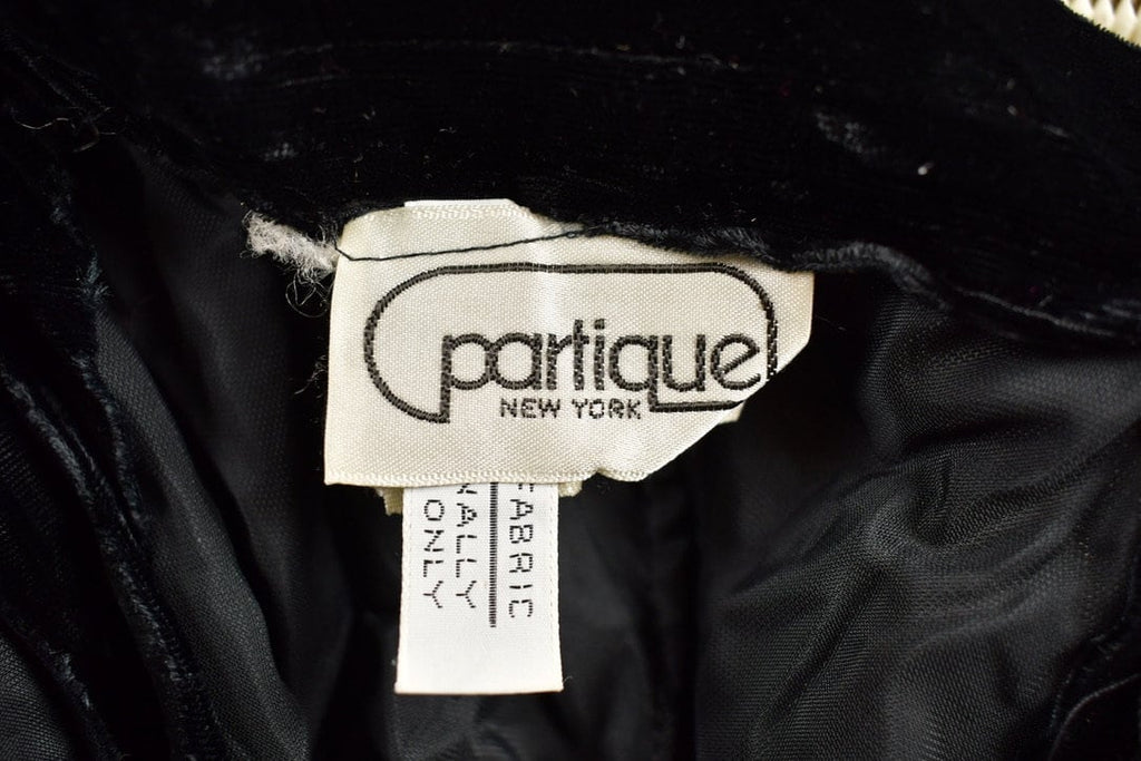 Vintage 1970s Partique Black Velvet Skirt Size 28 x 28.5