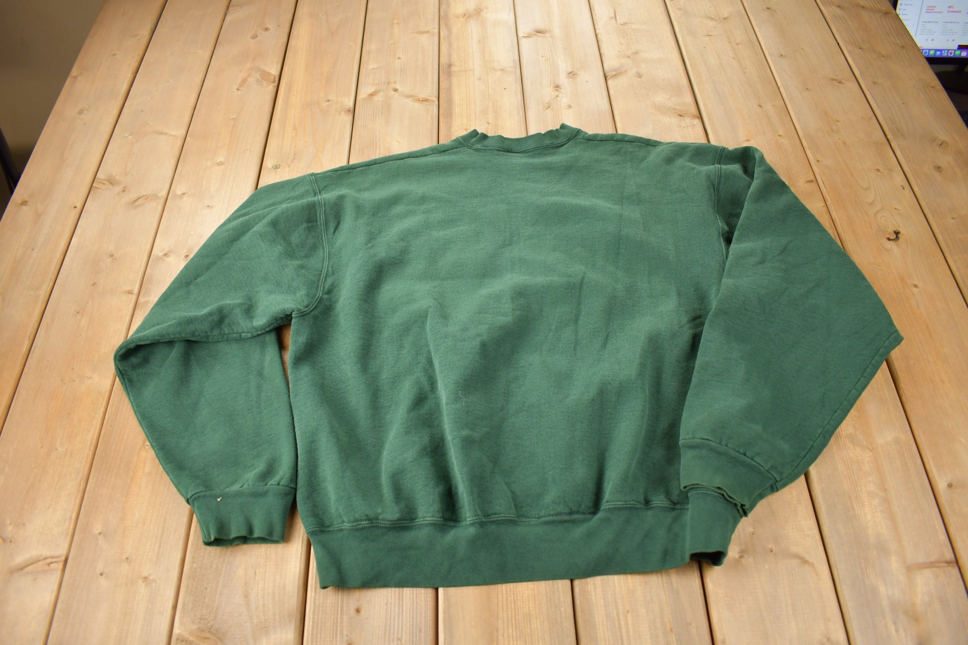 Vintage 1990s Dundee Oregon Argyle Embroidered Heavy Weight Crewneck Sweatshirt Made In USA